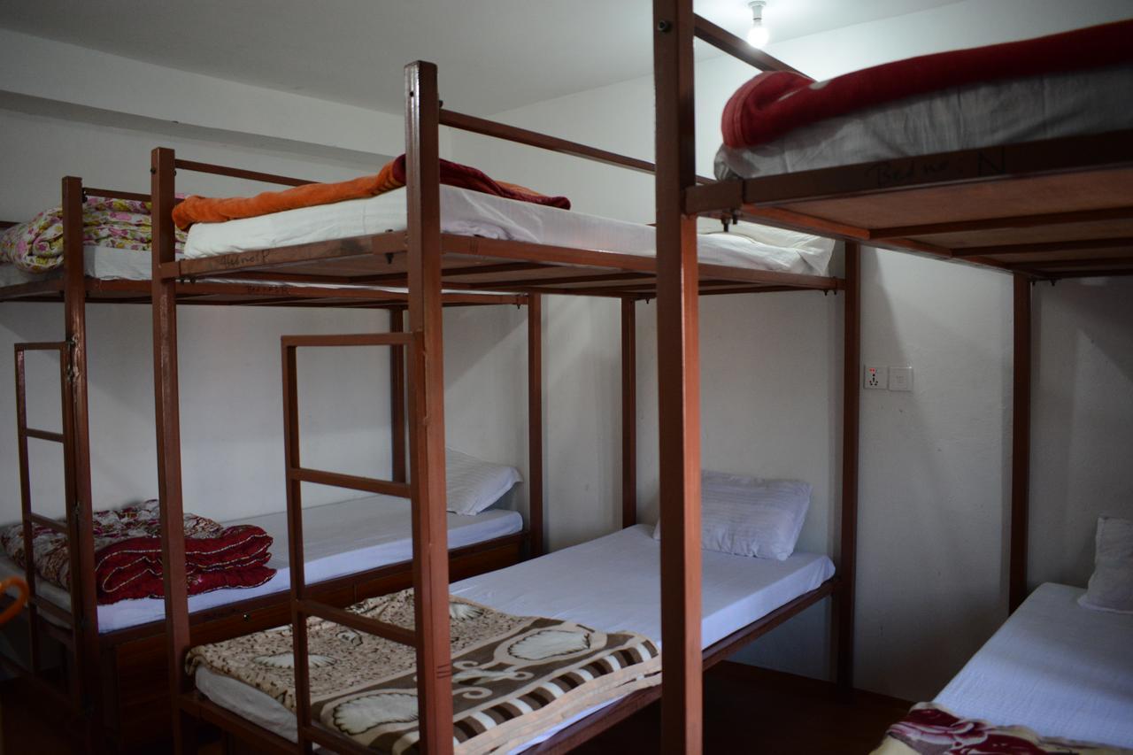 Pokhara Youth Hostel Exteriör bild