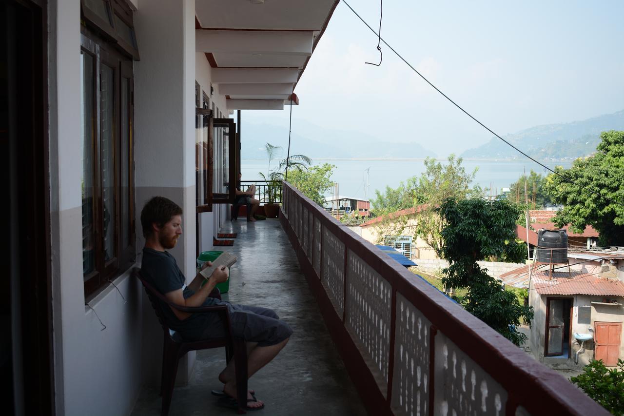 Pokhara Youth Hostel Exteriör bild