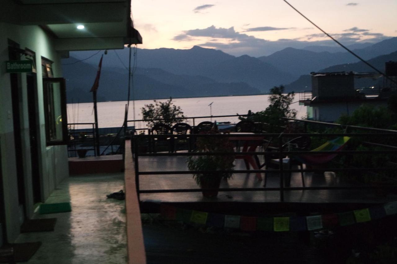 Pokhara Youth Hostel Exteriör bild