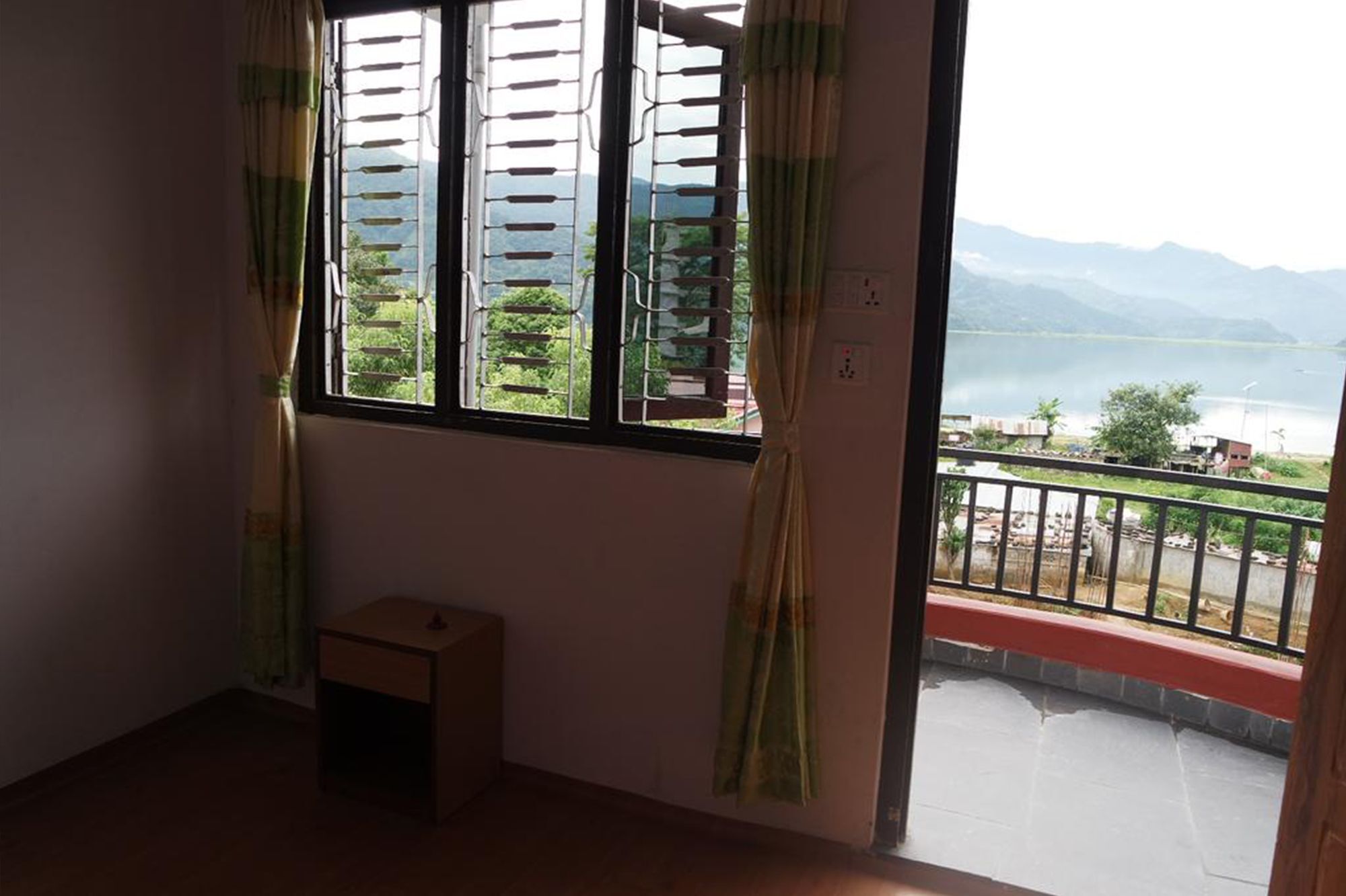 Pokhara Youth Hostel Exteriör bild