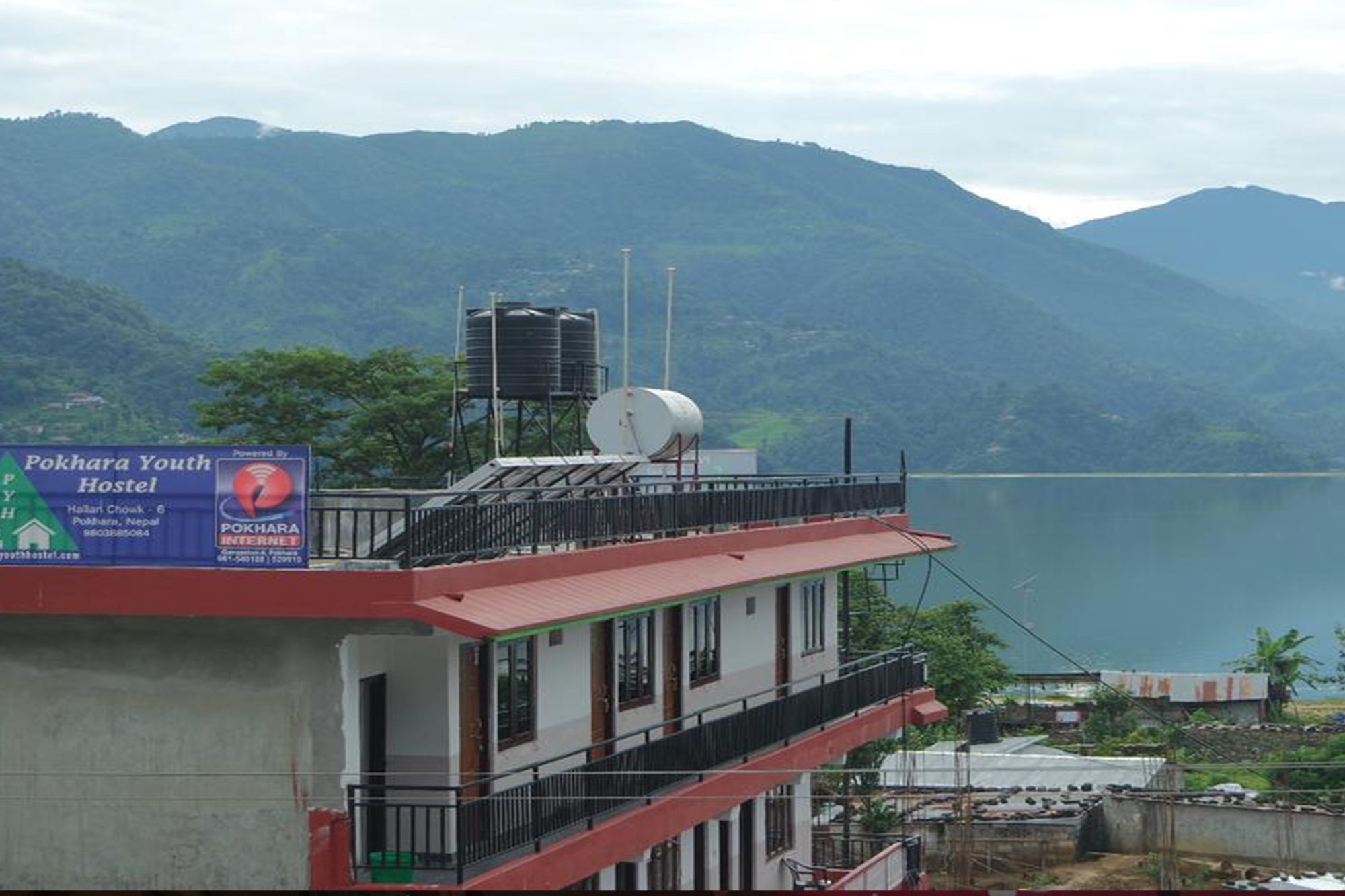 Pokhara Youth Hostel Exteriör bild