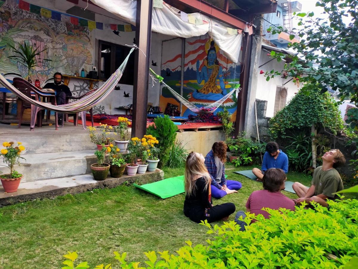 Pokhara Youth Hostel Exteriör bild